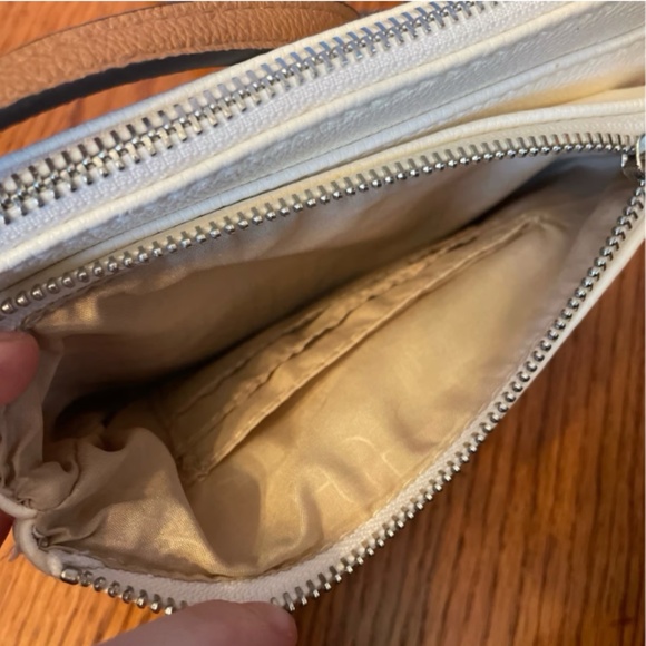 Rosetti Crossbody Purse - Picture 4 of 6